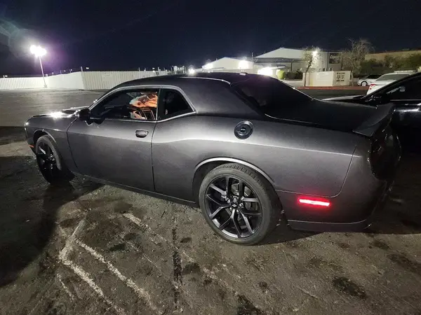 2C3CDZAG2KH612589 2019 DODGE CHALLENGER - Image 2