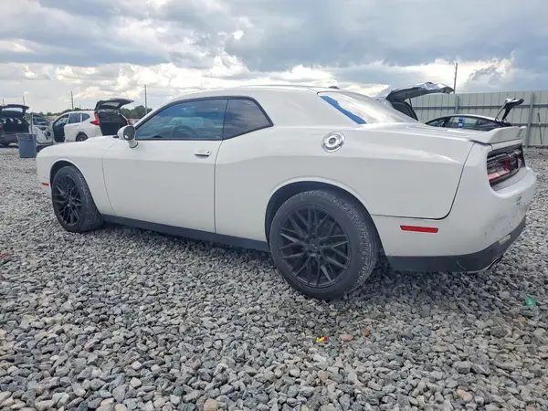 2C3CDZAG2KH674297 2019 DODGE CHALLENGER - Image 2