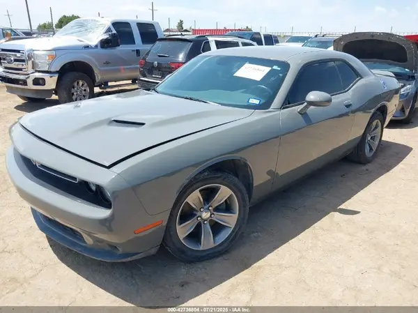 2C3CDZAG2KH694260 2019 DODGE CHALLENGER - Image 2