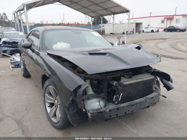 2C3CDZAG2KH701594 2019 DODGE CHALLENGER - Image 1