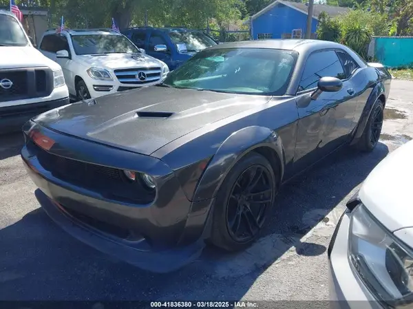 2C3CDZAG2KH735616 2019 DODGE CHALLENGER - Image 2
