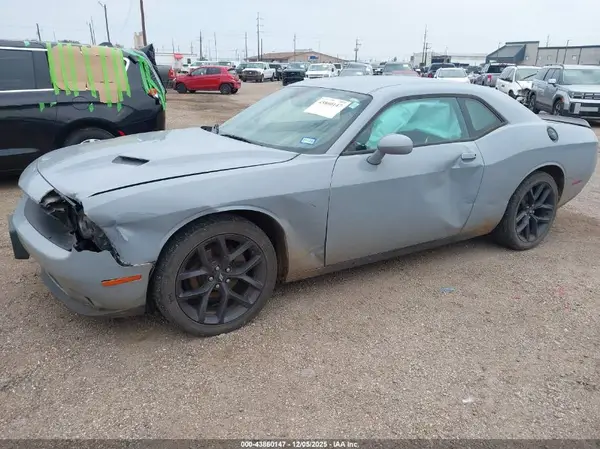 2C3CDZAG2LH218723 2020 DODGE CHALLENGER - Image 2