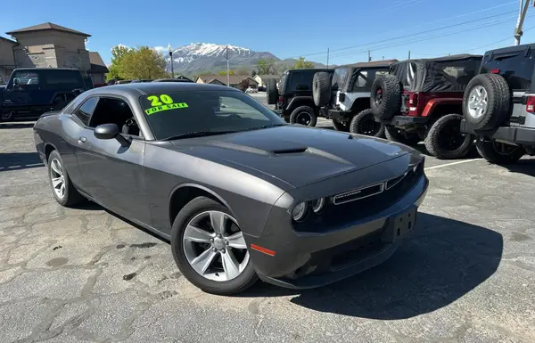 2C3CDZAG2LH226594 2020 DODGE CHALLENGER - Image 1