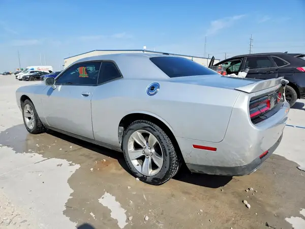 2C3CDZAG2MH534611 2021 DODGE CHALLENGER - Image 2