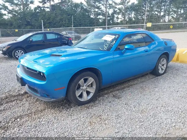 2C3CDZAG2PH602054 2023 DODGE CHALLENGER - Image 2