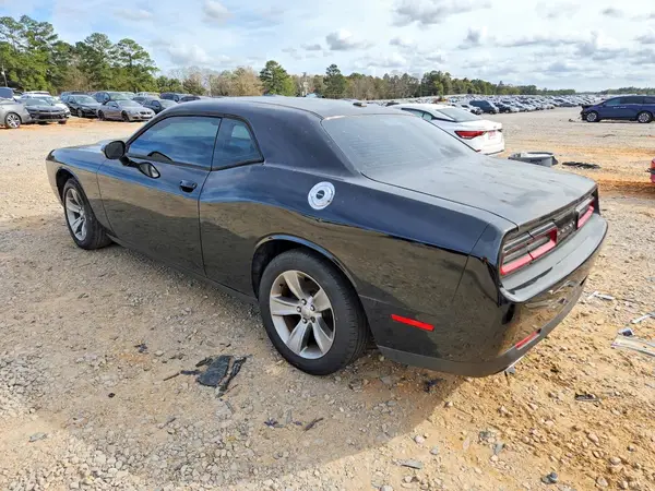 2C3CDZAG3GH107362 2016 DODGE CHALLENGER - Image 2