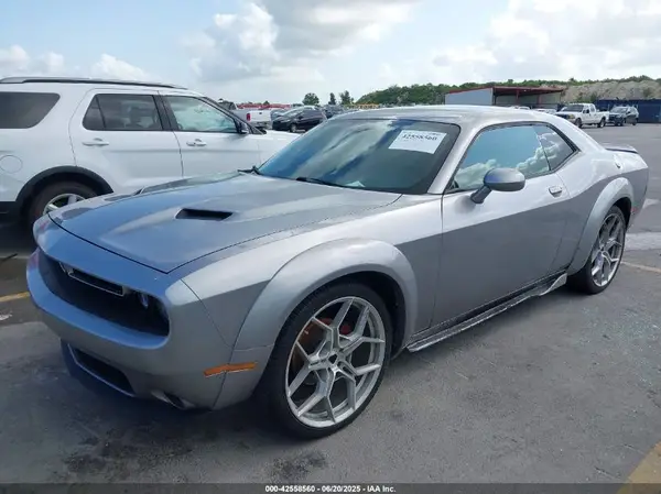 2C3CDZAG3GH107801 2016 DODGE CHALLENGER - Image 2