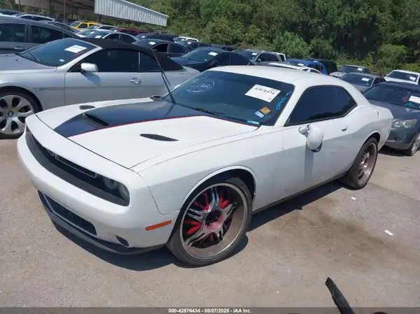 2C3CDZAG3GH137896 2016 DODGE CHALLENGER - Image 2