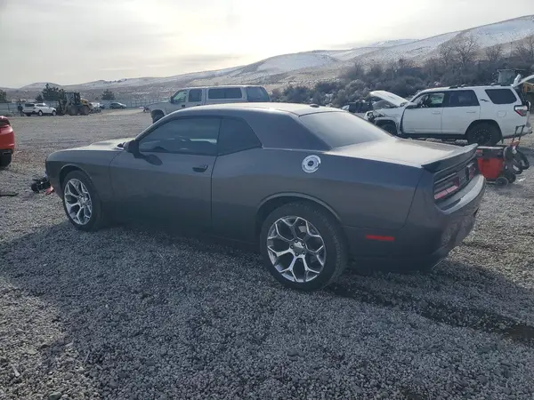 2C3CDZAG3GH145447 2016 DODGE CHALLENGER - Image 2