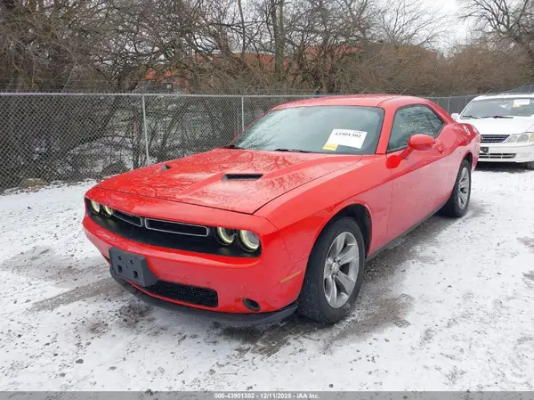 2C3CDZAG3GH145867 2016 DODGE CHALLENGER - Image 2