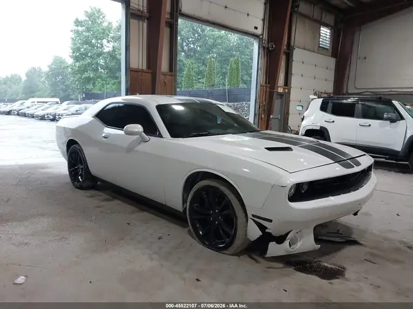 2C3CDZAG3GH162653 2016 DODGE CHALLENGER - Image 1