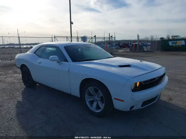 2C3CDZAG3GH195023 2016 DODGE CHALLENGER - Image 1