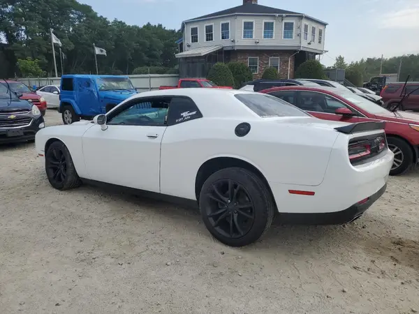2C3CDZAG3GH213665 2016 DODGE CHALLENGER - Image 2