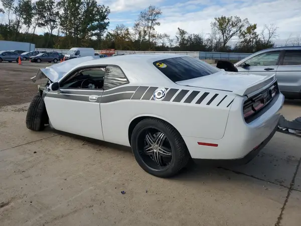 2C3CDZAG3GH240087 2016 DODGE CHALLENGER - Image 2