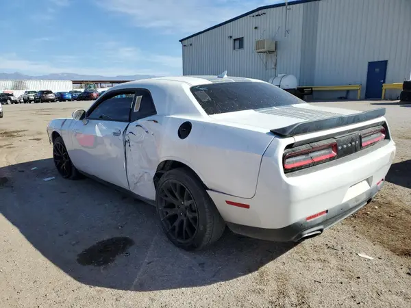 2C3CDZAG3GH257004 2016 DODGE CHALLENGER - Image 2