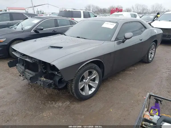 2C3CDZAG3GH280363 2016 DODGE CHALLENGER - Image 2