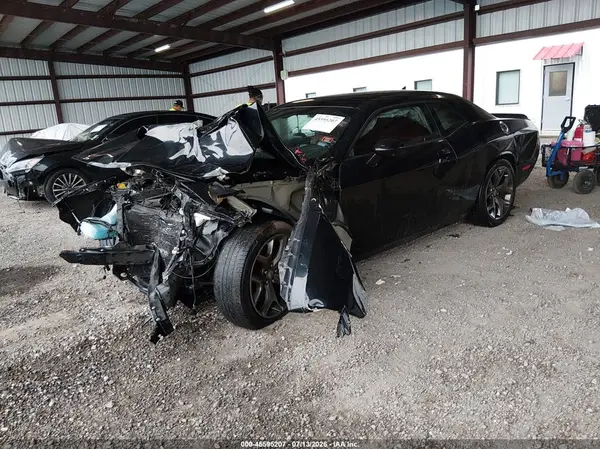 2C3CDZAG3GH315497 2016 DODGE CHALLENGER - Image 2