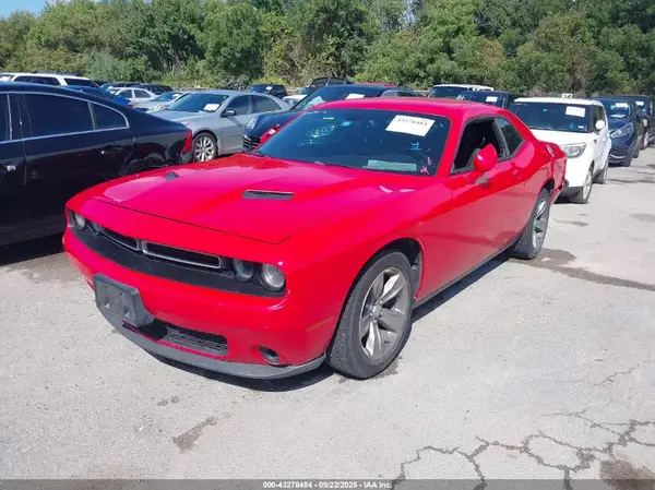 2C3CDZAG3GH315614 2016 DODGE CHALLENGER - Image 2