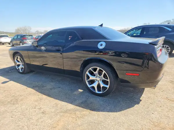2C3CDZAG3GH315645 2016 DODGE CHALLENGER - Image 2