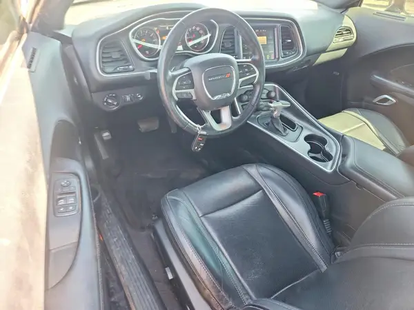 2C3CDZAG3GH315645 2016 DODGE CHALLENGER - Image 8