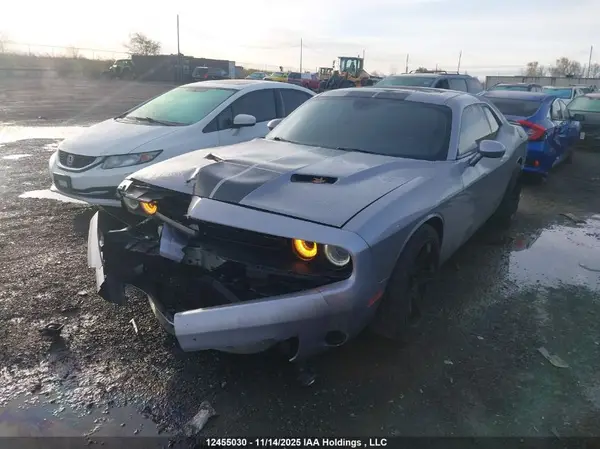 2C3CDZAG3GH322045 2016 DODGE CHALLENGER - Image 2