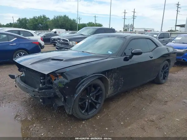 2C3CDZAG3GH337340 2016 DODGE CHALLENGER - Image 2