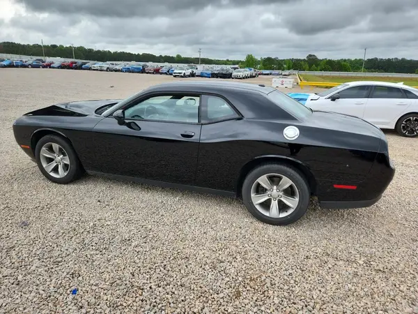 2C3CDZAG3GH344711 2016 DODGE CHALLENGER - Image 2