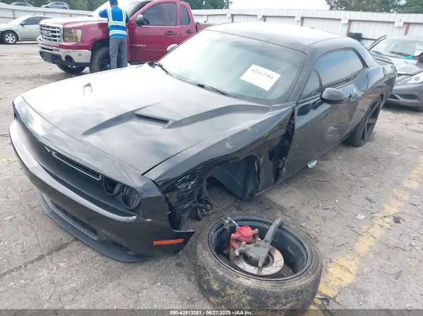 2C3CDZAG3GH351870 2016 DODGE CHALLENGER - Image 2