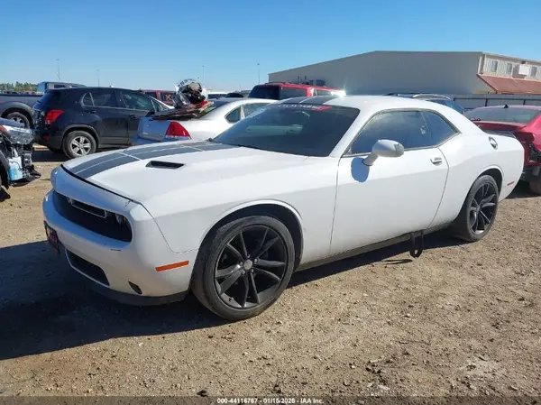 2C3CDZAG3HH531724 2017 DODGE CHALLENGER - Image 2