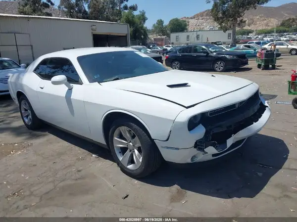 2C3CDZAG3HH578123 2017 DODGE CHALLENGER - Image 1