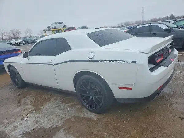 2C3CDZAG3HH584617 2017 DODGE CHALLENGER - Image 2