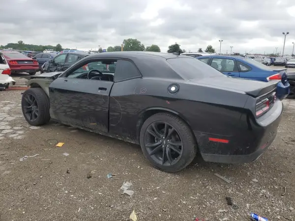 2C3CDZAG3HH592068 2017 DODGE CHALLENGER - Image 2