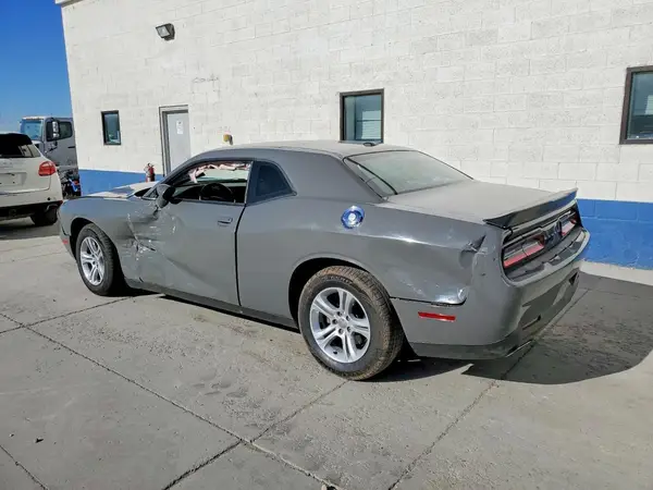 2C3CDZAG3HH614778 2017 DODGE CHALLENGER - Image 2