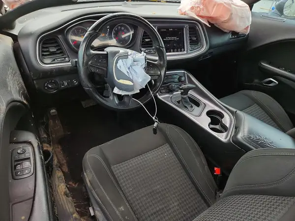 2C3CDZAG3HH640619 2017 DODGE CHALLENGER - Image 8