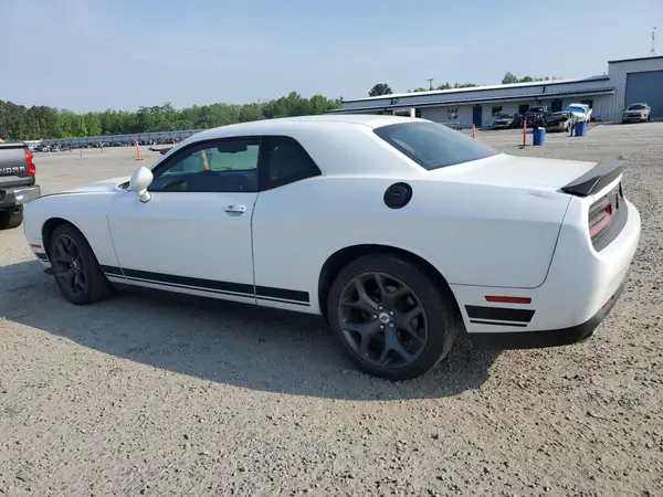 2C3CDZAG3HH640829 2017 DODGE CHALLENGER - Image 2
