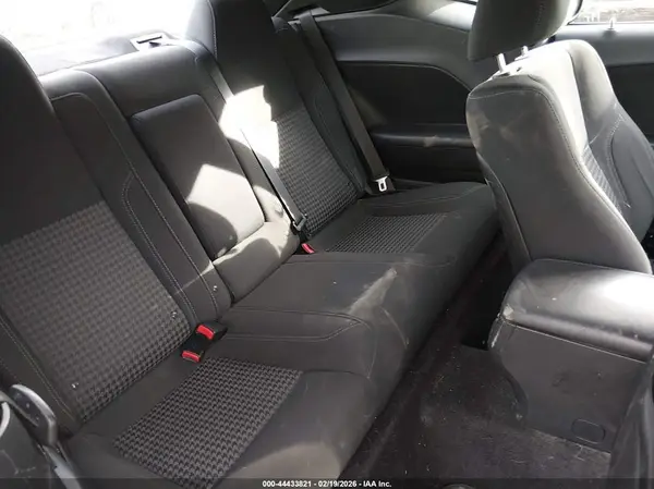 2C3CDZAG3HH666136 2017 DODGE CHALLENGER - Image 8