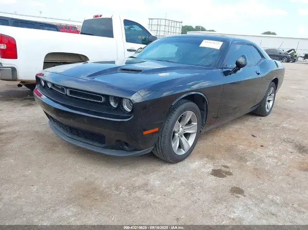 2C3CDZAG3JH121981 2018 DODGE CHALLENGER - Image 2
