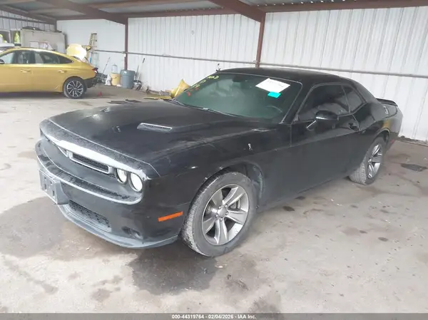 2C3CDZAG3JH127893 2018 DODGE CHALLENGER - Image 2