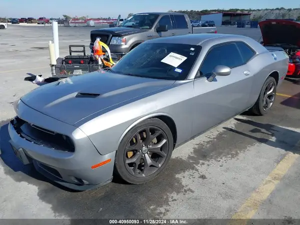2C3CDZAG3JH138828 2018 DODGE CHALLENGER - Image 2