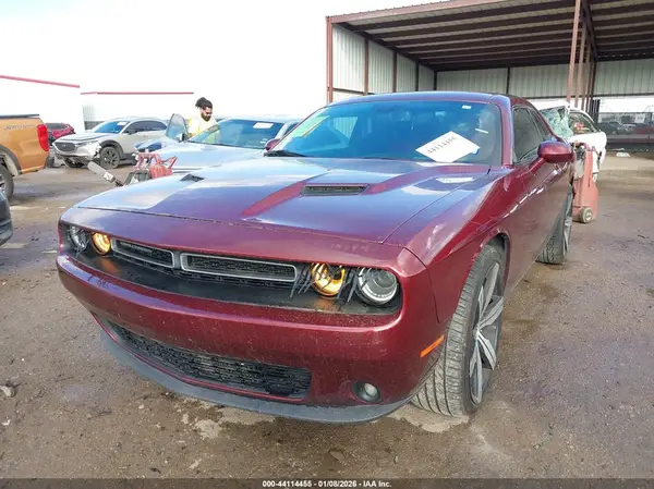 2C3CDZAG3JH149926 2018 DODGE CHALLENGER - Image 2