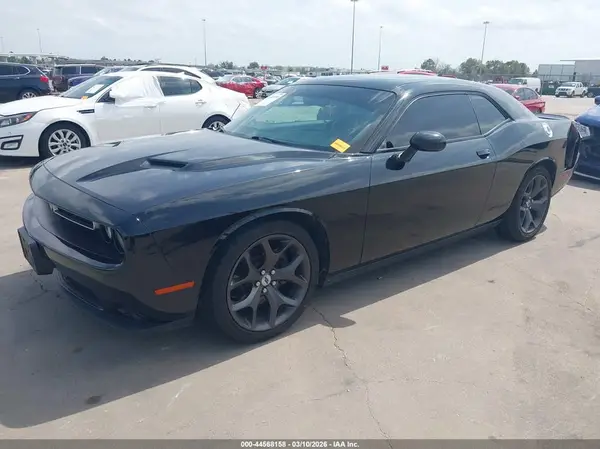 2C3CDZAG3JH232949 2018 DODGE CHALLENGER - Image 2