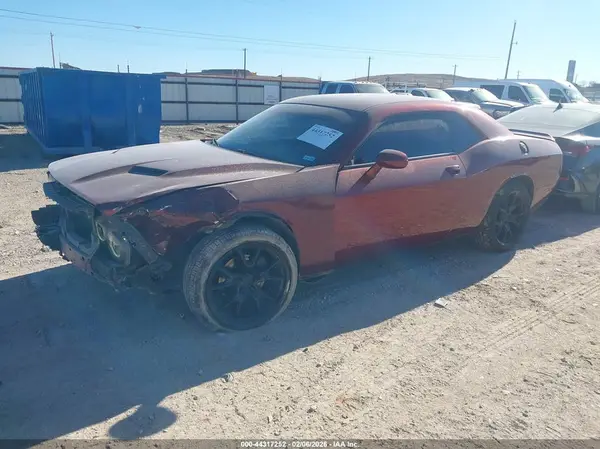 2C3CDZAG3JH241506 2018 DODGE CHALLENGER - Image 2