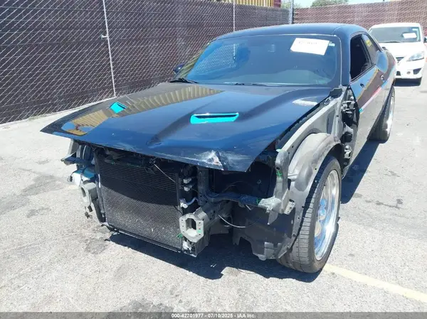 2C3CDZAG3JH245703 2018 DODGE CHALLENGER - Image 2