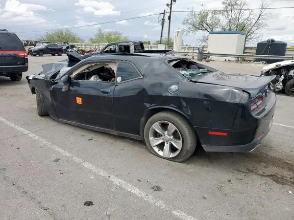 2C3CDZAG3JH245796 2018 DODGE CHALLENGER - Image 2