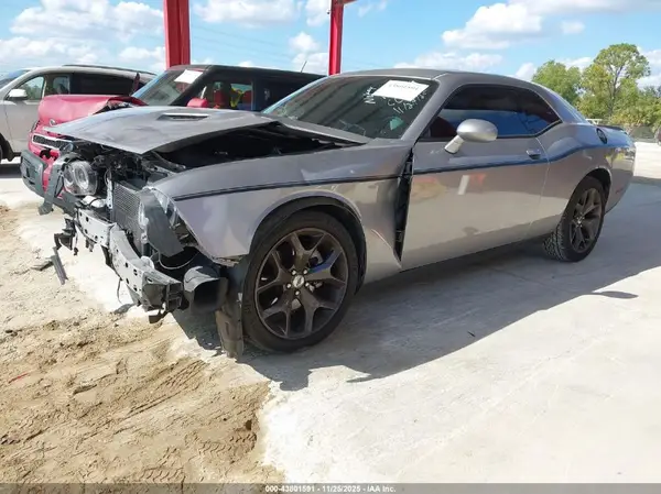 2C3CDZAG3JH258502 2018 DODGE CHALLENGER - Image 2