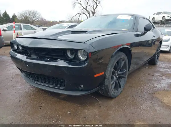 2C3CDZAG3JH271993 2018 DODGE CHALLENGER - Image 2