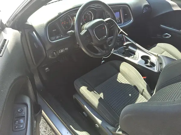 2C3CDZAG3JH276479 2018 DODGE CHALLENGER - Image 8