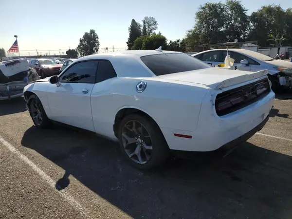 2C3CDZAG3JH305964 2018 DODGE CHALLENGER - Image 2