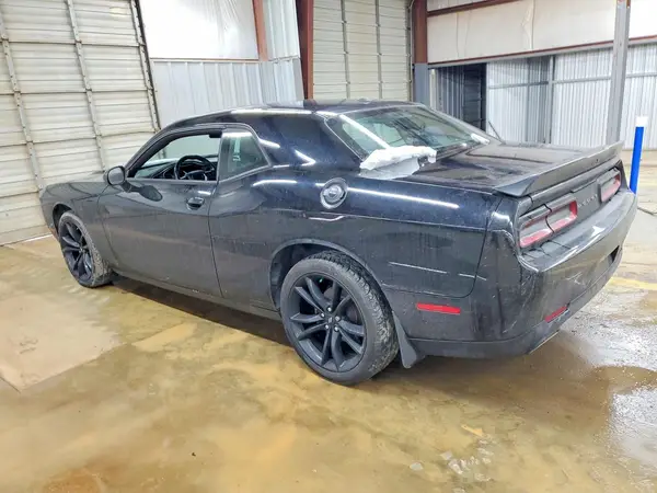 2C3CDZAG3JH310078 2018 DODGE CHALLENGER - Image 2