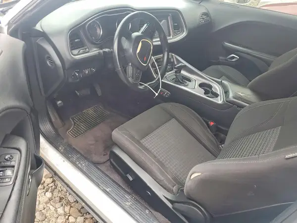 2C3CDZAG3JH310453 2018 DODGE CHALLENGER - Image 8